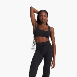 Vuori Daily Bra. Black. Size M.